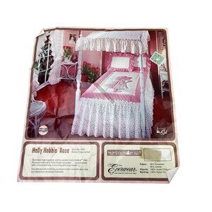 Vintage Holly Hobbie Rose Full Size Bedspread Quilt w/ Skirt & Lace Details NOS